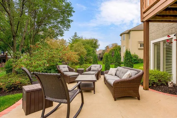 $930,000 | 14409 Outlook Street, Overland Park, KS 66223