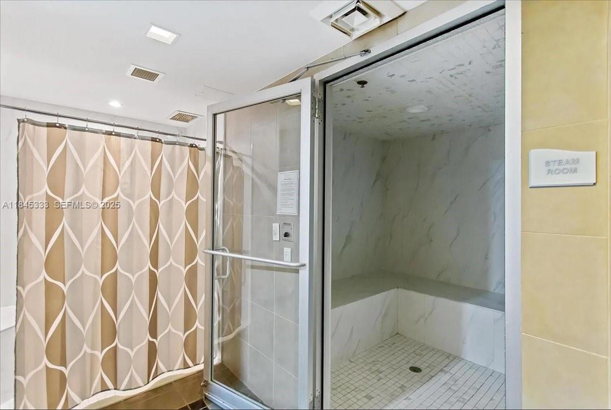 60 Southwest 13th Street, Unit 3203 Miami, FL 33130 - Photo 25 of 33