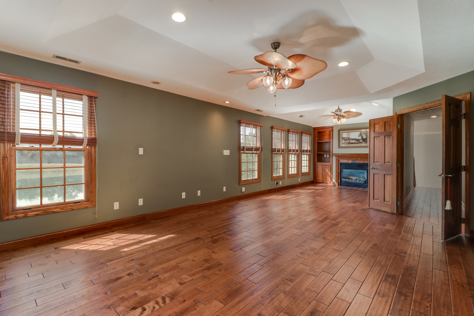 16213 Bush Boulevard Bloomington, IL 61705 - Photo 23 of 59