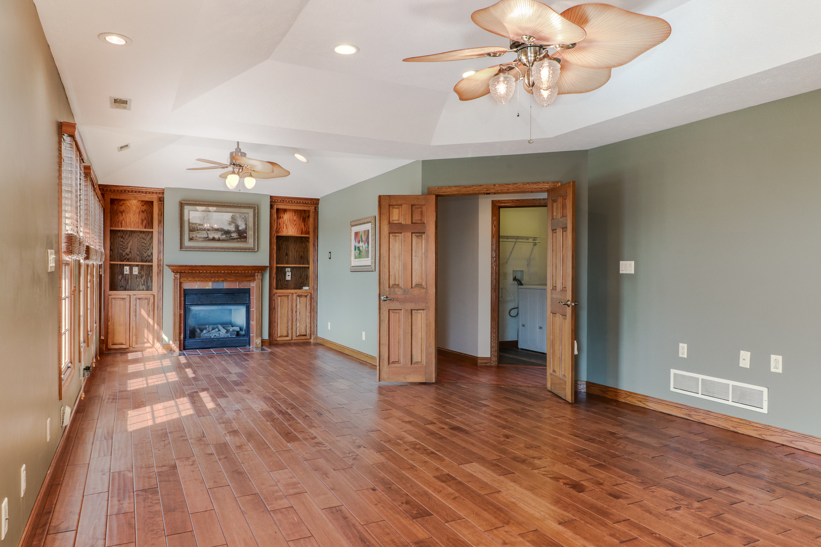 16213 Bush Boulevard Bloomington, IL 61705 - Photo 24 of 59