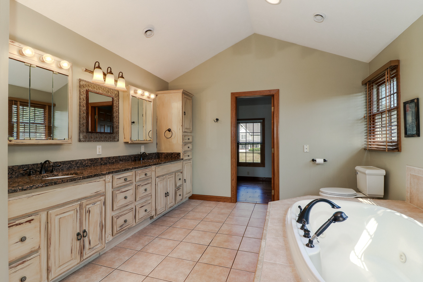 16213 Bush Boulevard Bloomington, IL 61705 - Photo 27 of 59