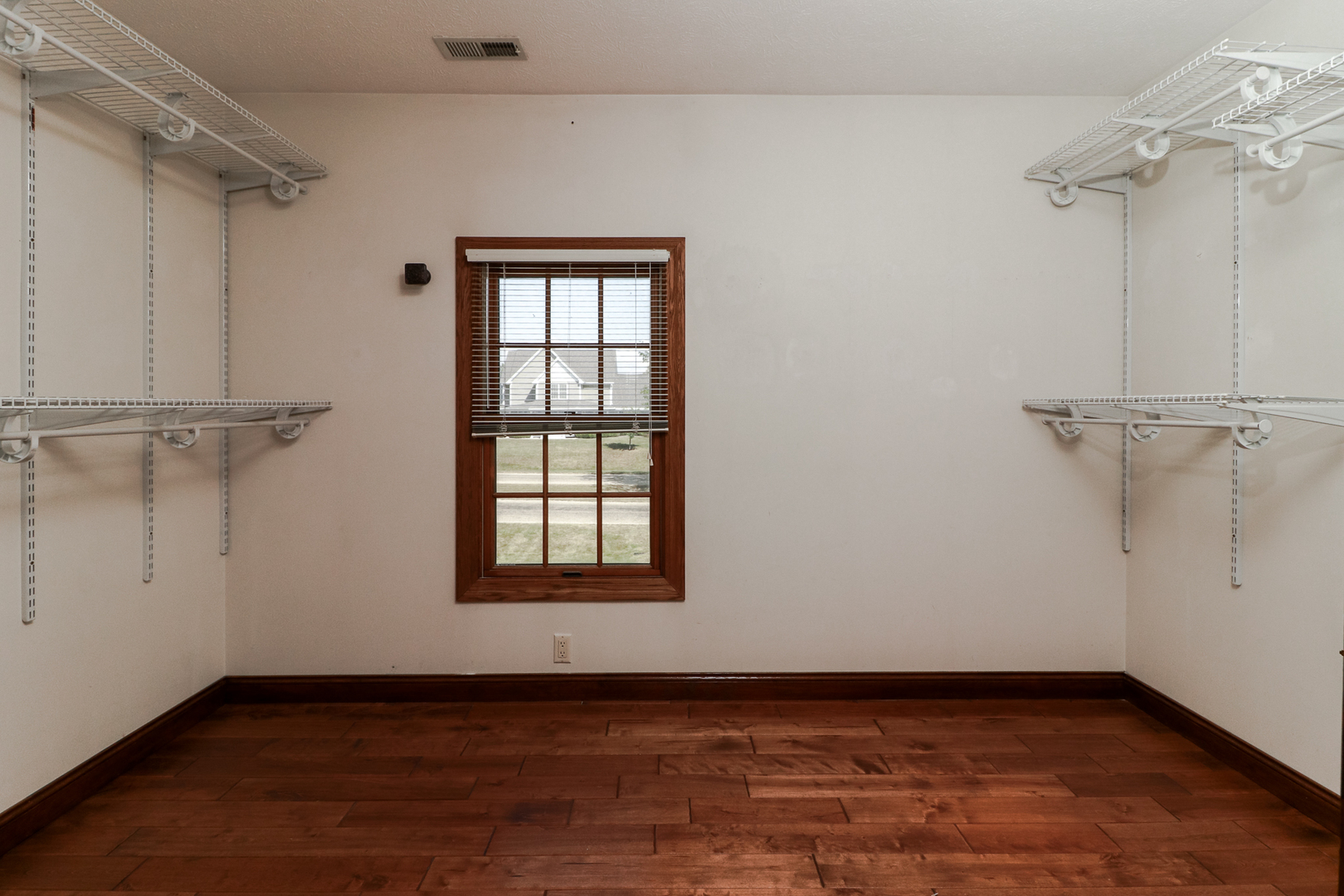 16213 Bush Boulevard Bloomington, IL 61705 - Photo 29 of 59