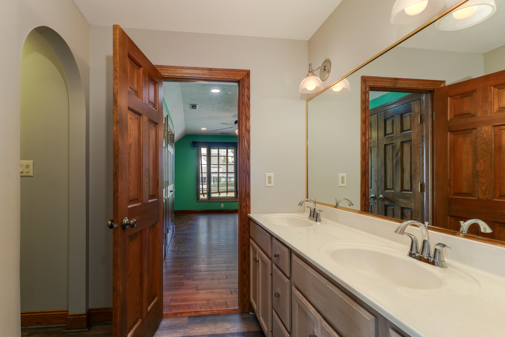 16213 Bush Boulevard Bloomington, IL 61705 - Photo 37 of 59