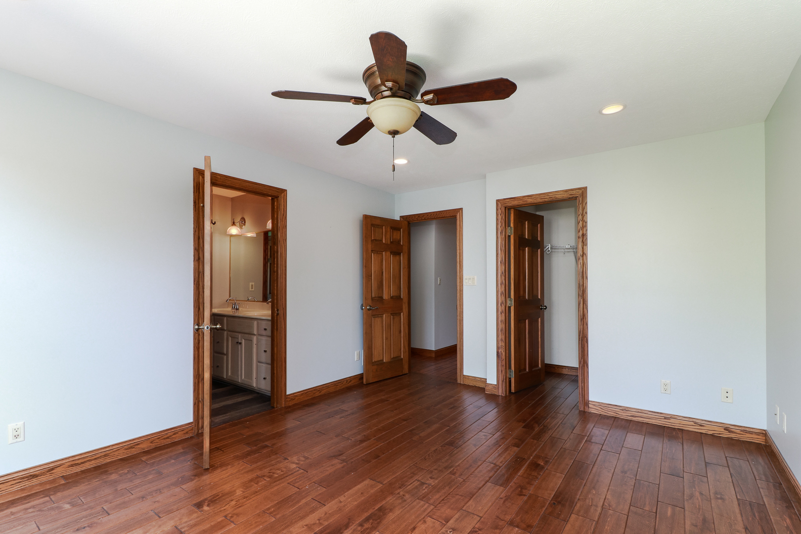 16213 Bush Boulevard Bloomington, IL 61705 - Photo 38 of 59