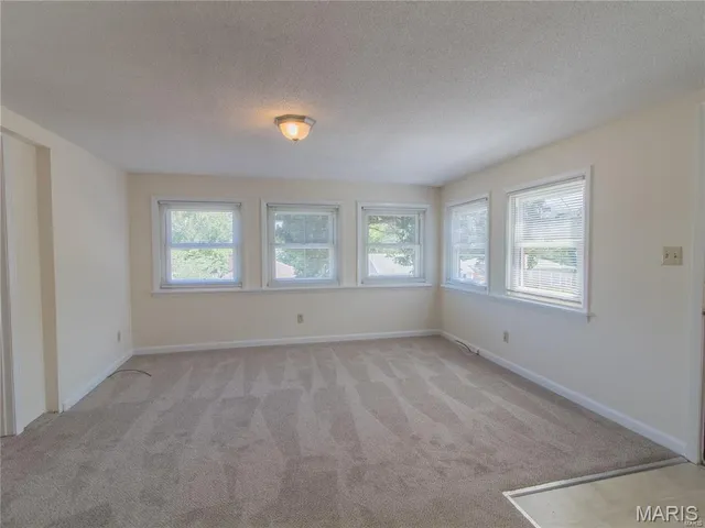 $1,800 | 7410 Hoover Avenue, St. Louis, MO 63117