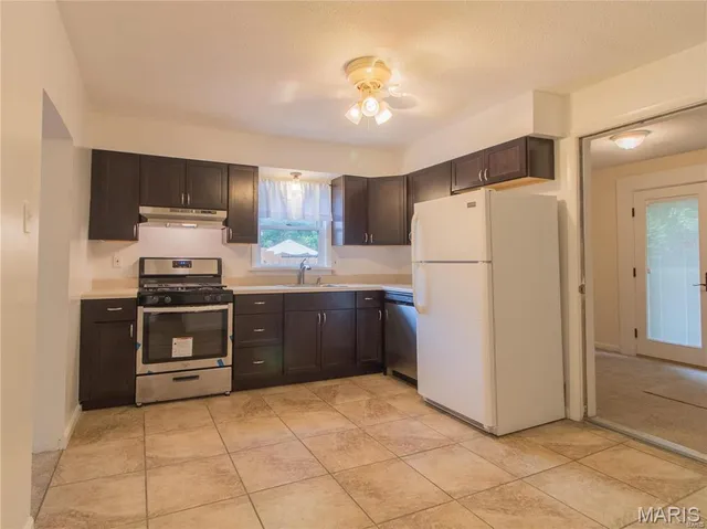 $1,800 | 7410 Hoover Avenue, St. Louis, MO 63117