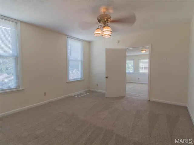 $1,800 | 7410 Hoover Avenue, St. Louis, MO 63117