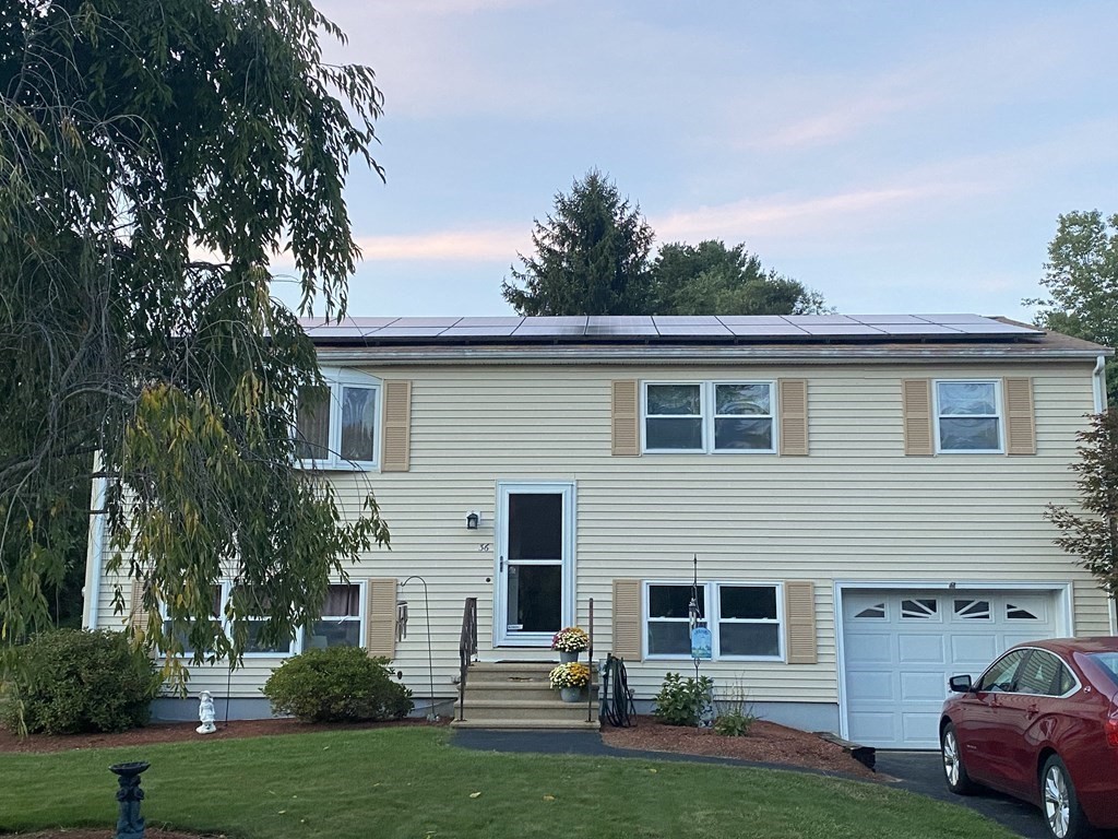 36 Old Farm Road Spencer, MA 01562 - Photo 2 of 24 Gallery Image 2