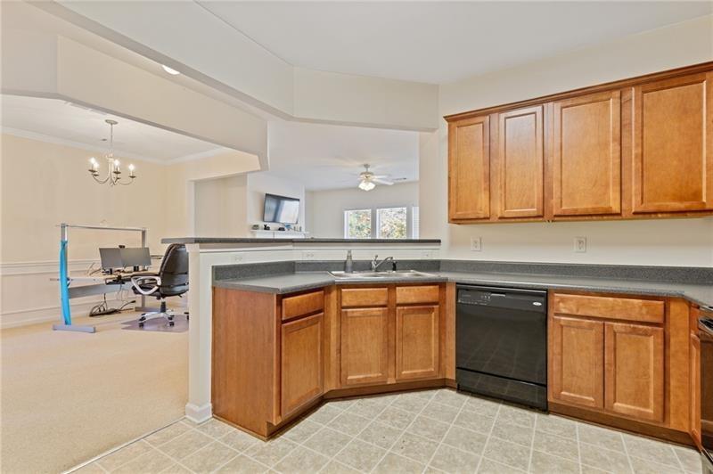 6030 Bentley Way Cumming, GA 30040 - Photo 10 of 33