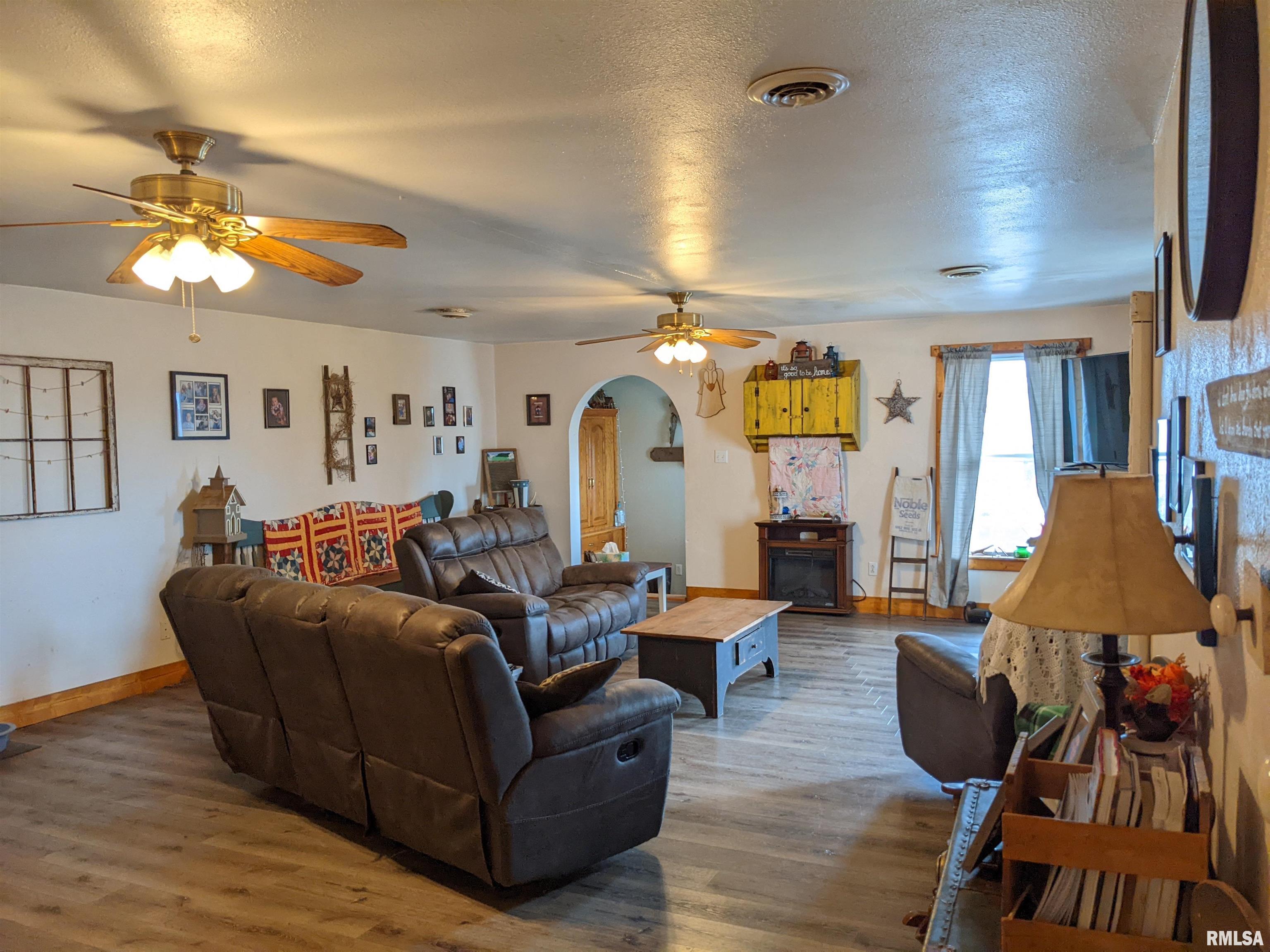 14 Meininger Road Vergennes, IL 62994 - Photo 3 of 20