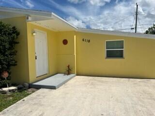 6118 Haddon Road West Palm Beach, FL 33417 - Photo 3 of 25 17