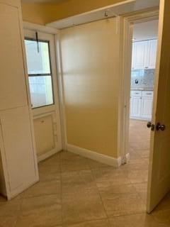 6118 Haddon Road West Palm Beach, FL 33417 - Photo 9 of 25 16
