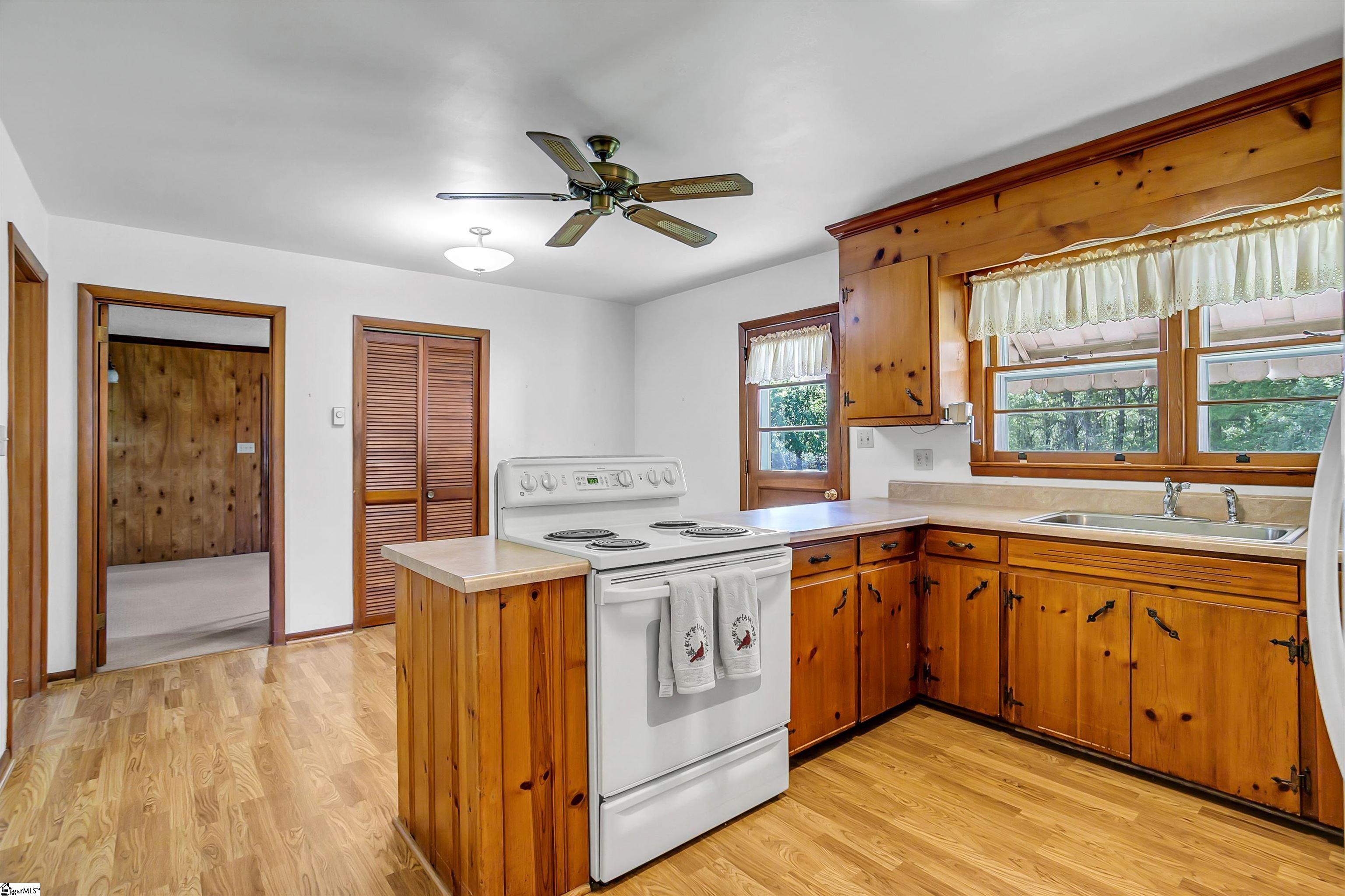 1522 John Dodd Road Inman, SC 29349 - Photo 5 of 30 Gallery Image 5