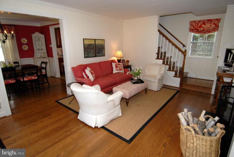 5001 34th Road North Arlington, VA 22207 - Photo 8 of 30 View of Dining Room from Living Room!