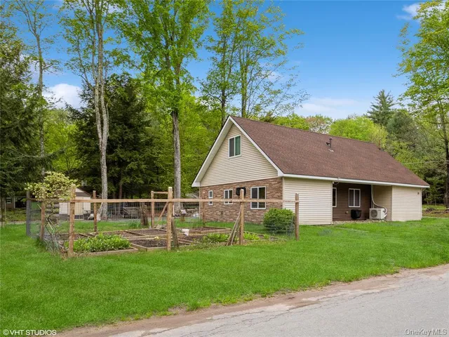 $293,000 | 23 Woodland Way, Smallwood, NY 12778