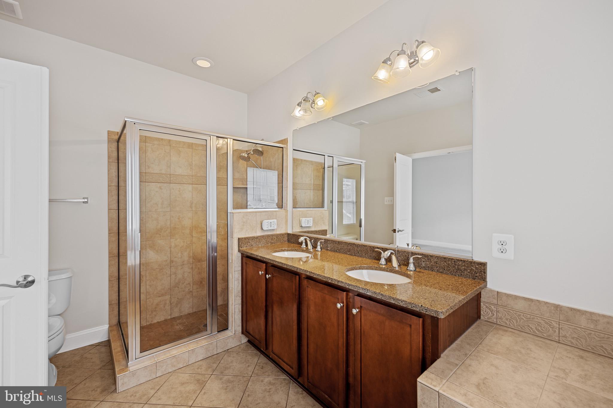 6126 Edward Hill Road Ellicott City, MD 21043 - Photo 28 of 64 Primary Bathroom w/Walk-in shower
