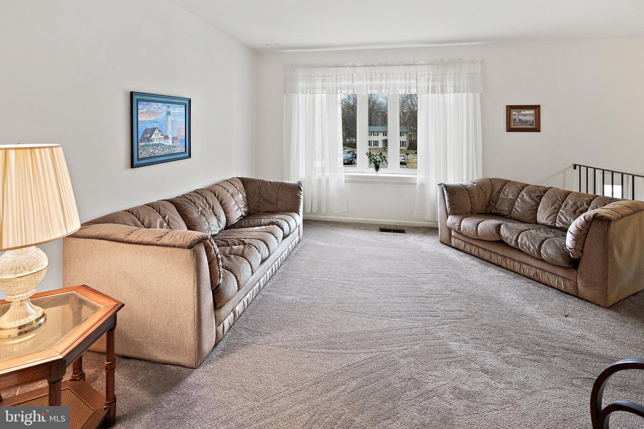 13489 Keytone Road Woodbridge, VA 22193 - Photo 3 of 29 Gallery Image 3