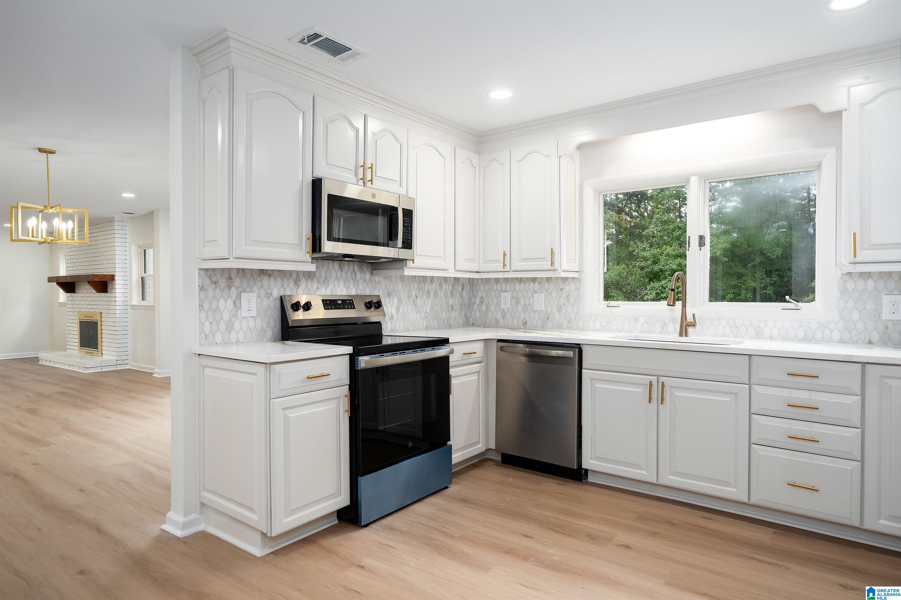 2701 Eastern Valley Road Leeds, AL 35094 - Photo 14 of 61 Gallery Image 14