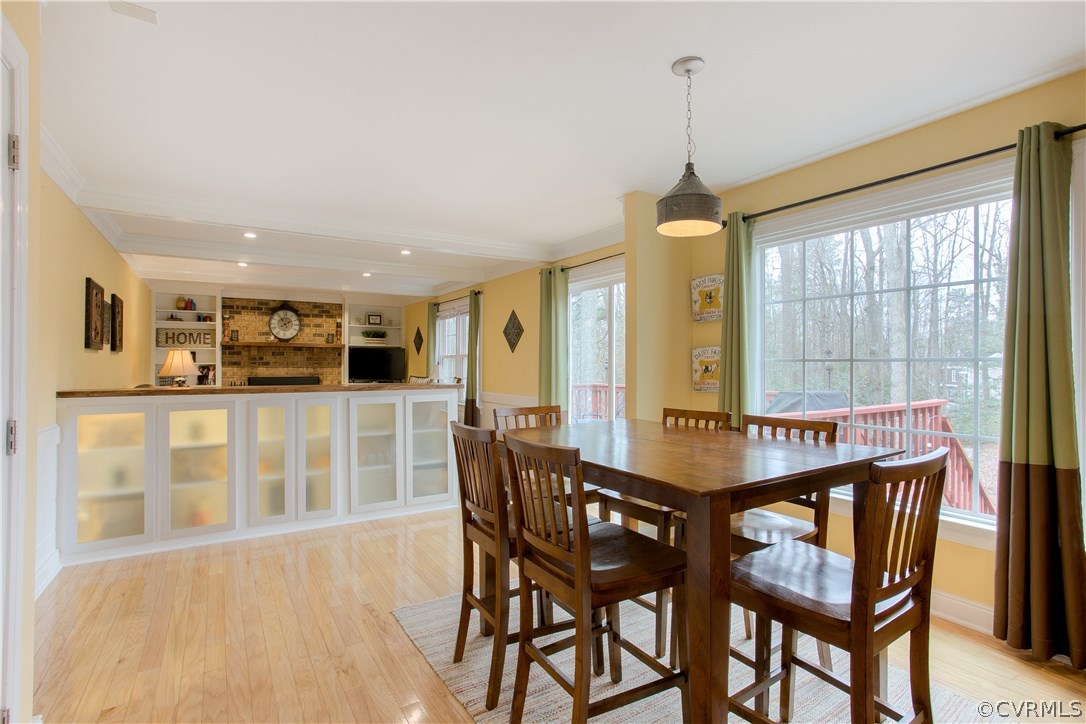 3310 Fortunes Ridge Road Midlothian, VA 23112 - Photo 15 of 29 a dining room with furniture and window