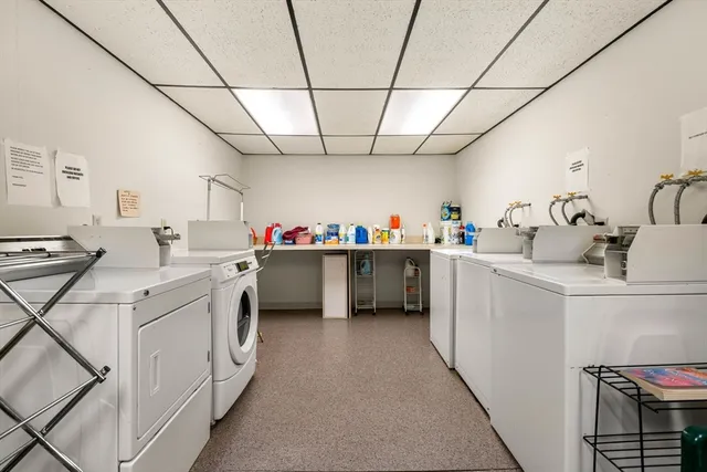 $2,400 | 305 Pine Street, Unit 8, Lowell, MA 01851