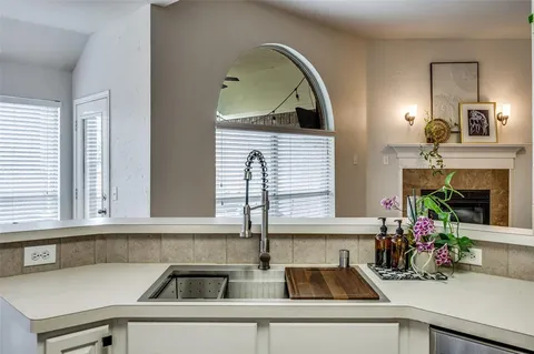 $375,000 | 6725 Hayling Way, Denton, TX 76210