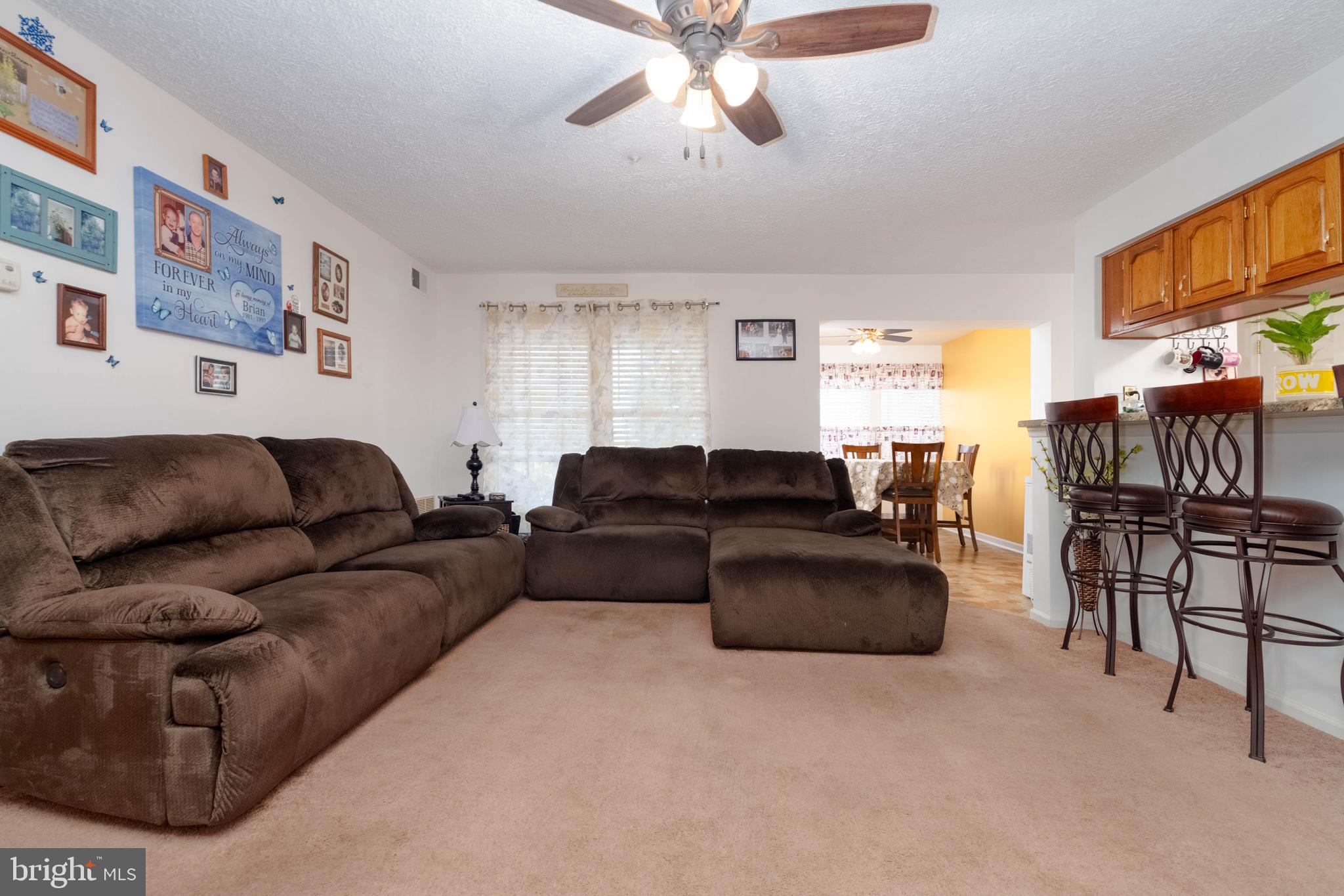 13 Locust Path Court, Unit 138 Nottingham, MD 21236 - Photo 12 of 29 Living Room