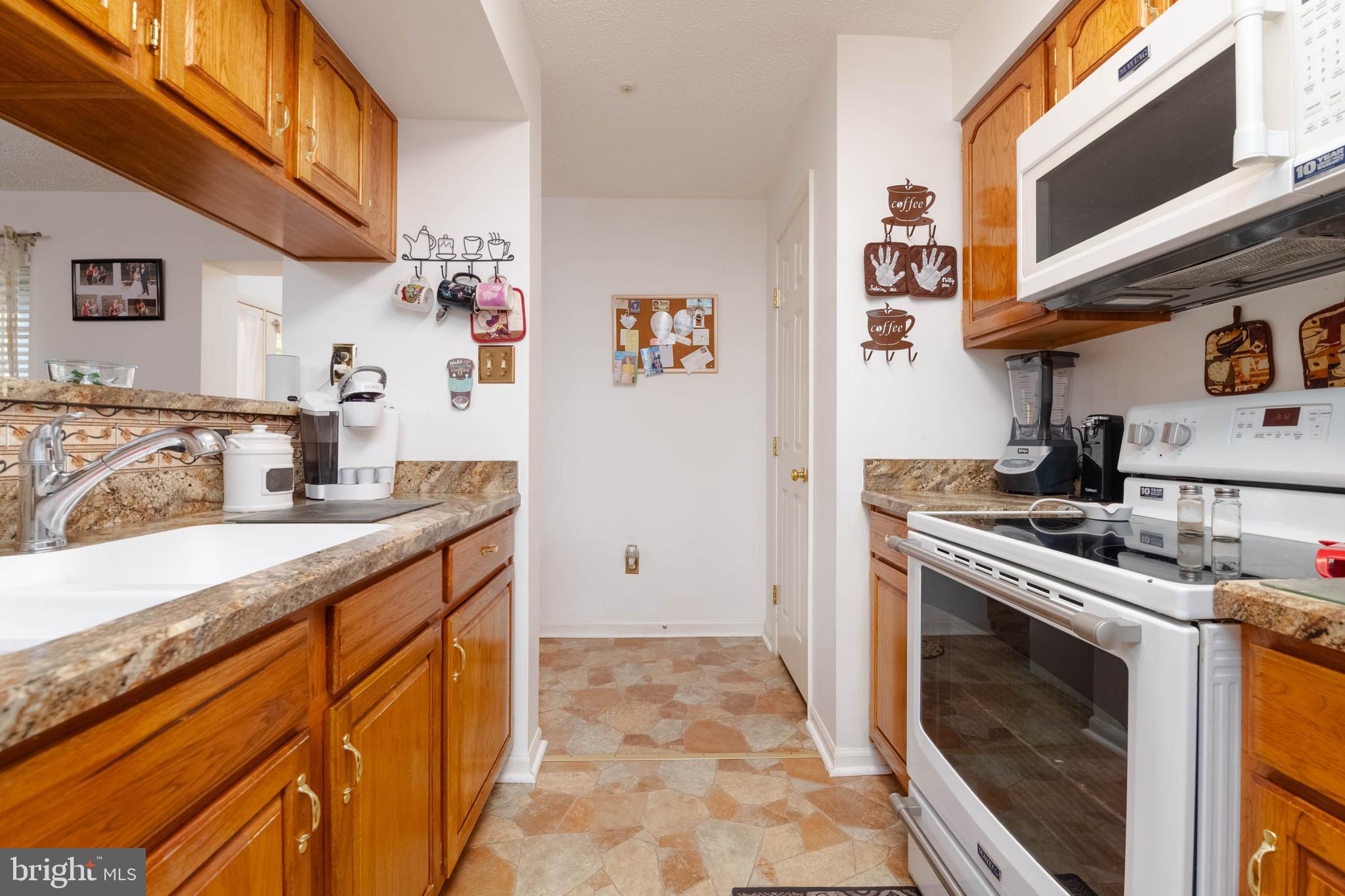 13 Locust Path Court, Unit 138 Nottingham, MD 21236 - Photo 7 of 29 Kitchen