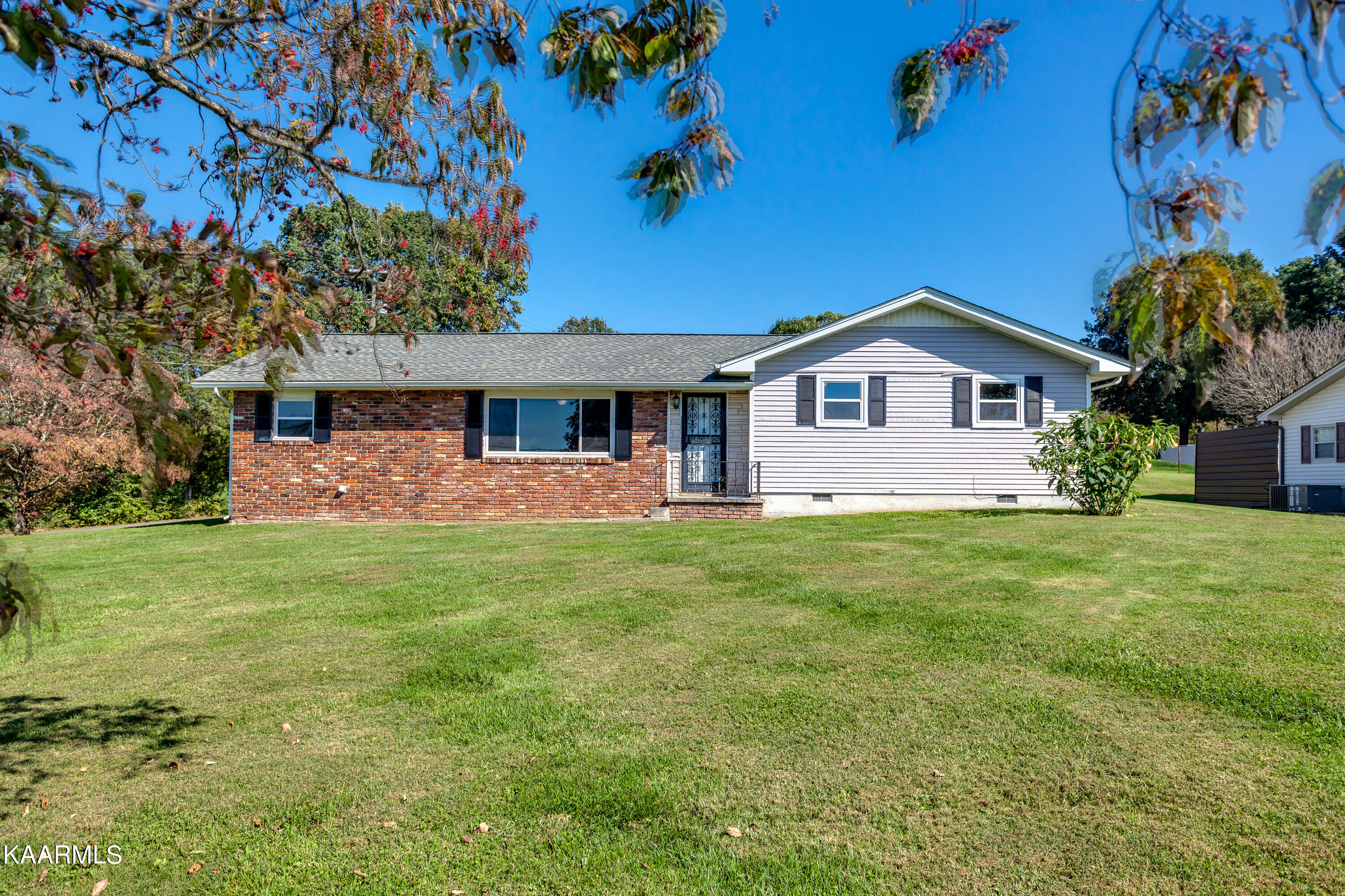 8100 Shelton Road Corryton, TN 37721 - Photo 2 of 25 8100 Shelton