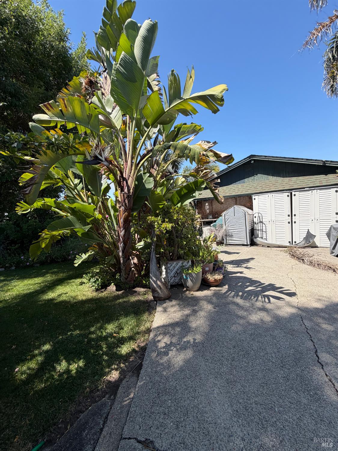 1075 Mitchell Way El Sobrante, CA 94803 - Photo 1 of 10