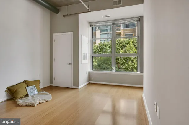 $2,850 | 1300 N Street Northwest, Unit 218, Washington, DC 20005