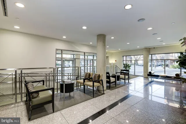 $2,850 | 1300 N Street Northwest, Unit 218, Washington, DC 20005