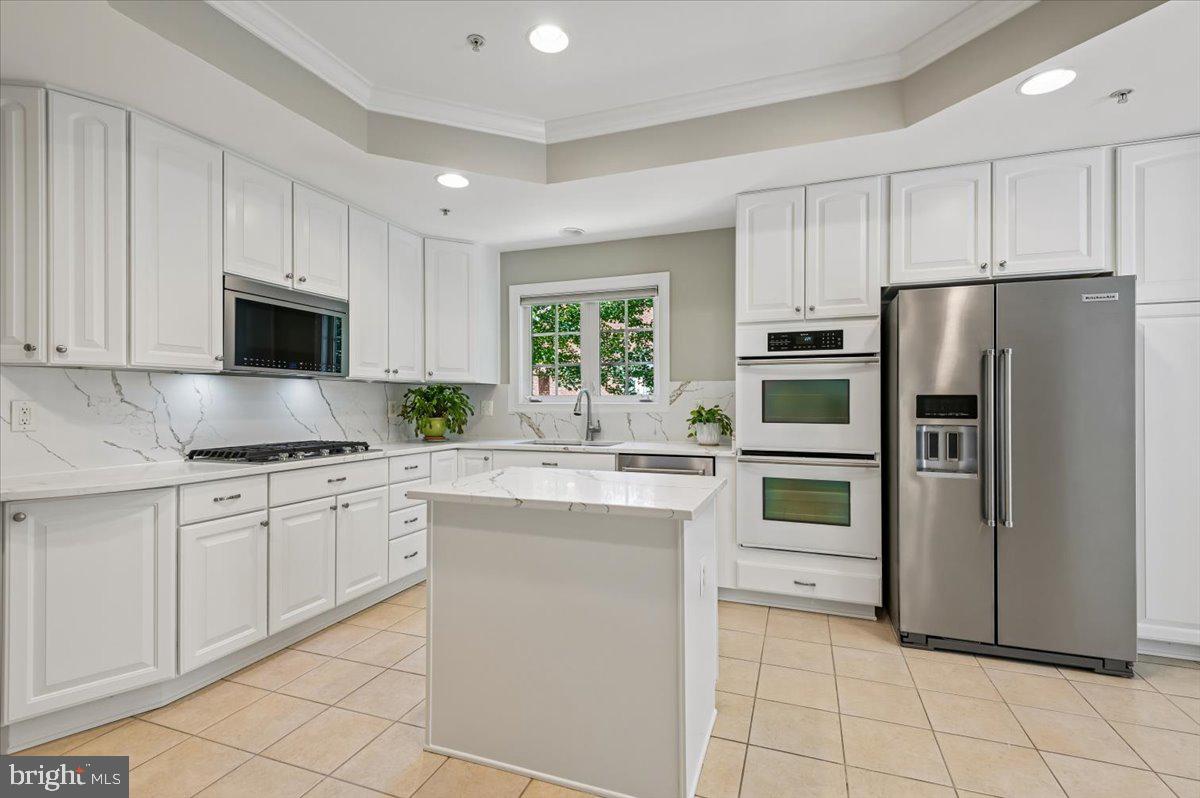 2673 Legends Way Ellicott City, MD 21042 - Photo 9 of 36 New Quartz Counters, Ceramic Floors