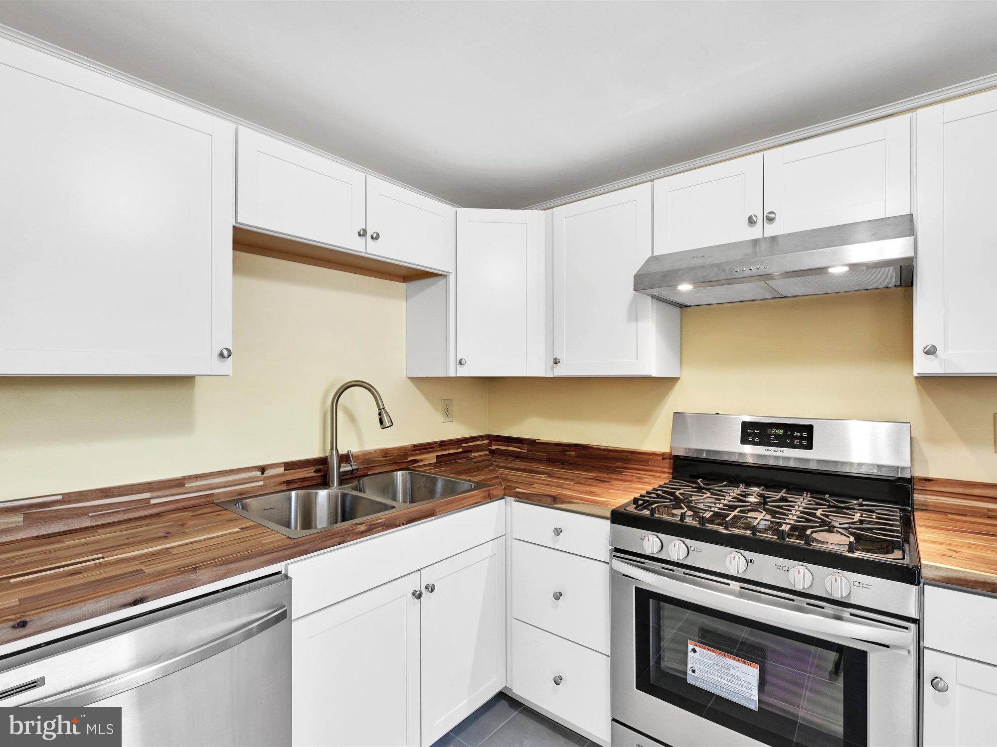 3207 Brookfield Road Harrisburg, PA 17109 - Photo 9 of 28 Gallery Image 9