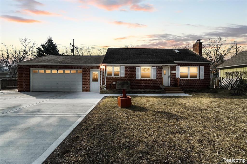9355 Commerce Road Commerce Township, MI 48382 - Photo 1 of 44 01-9355-Commerce-Rd-WindowStill-Real-Estate-Photography-1.jpg