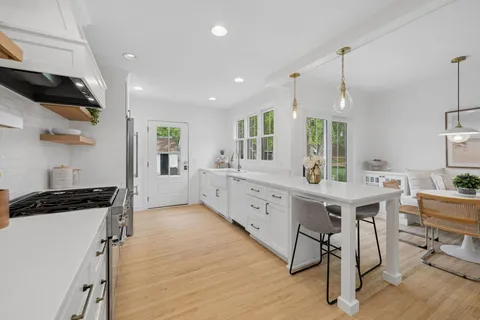 $700,000 | 2616 Inglewood Avenue South, St. Louis Park, MN 55416