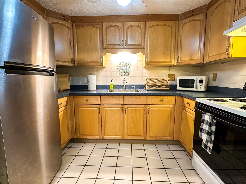 565 Smithfield Road, Unit C6 North Providence, RI 02904 - Photo 4 of 17