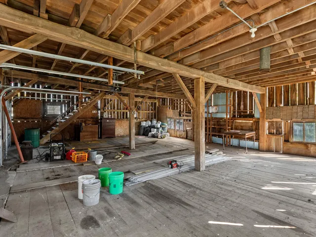 $690,000 | 12024 Point Creek Road, Meeme, WI 53063