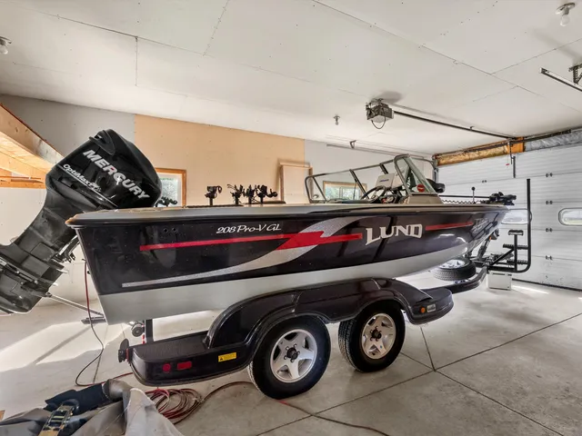 $690,000 | 12024 Point Creek Road, Meeme, WI 53063