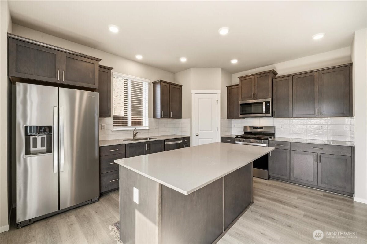 1106 Southwest Pendleton Way Port Orchard, WA 98367 - Photo 12 of 40