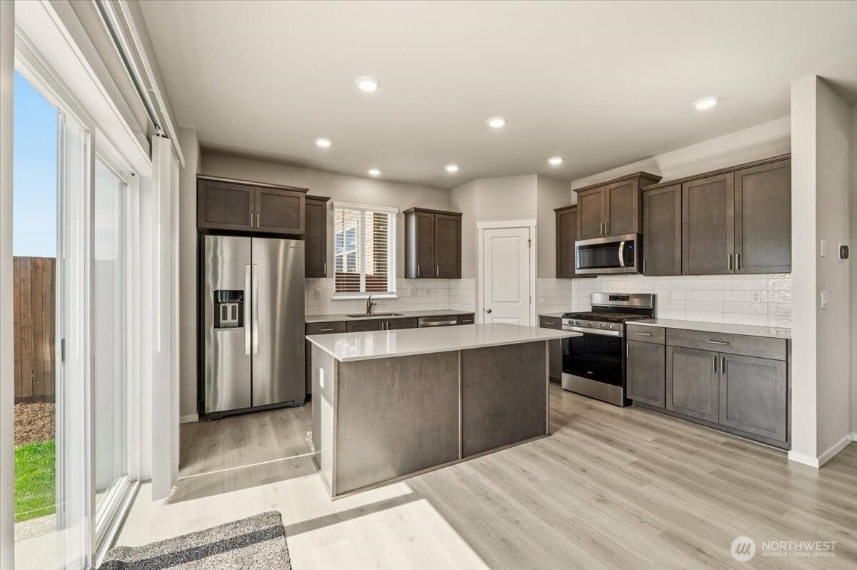 1106 Southwest Pendleton Way Port Orchard, WA 98367 - Photo 13 of 40