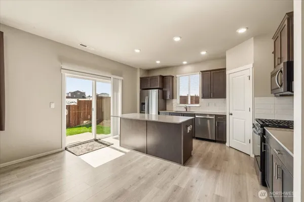 $609,900 | 1106 Southwest Pendleton Way, Port Orchard, WA 98367