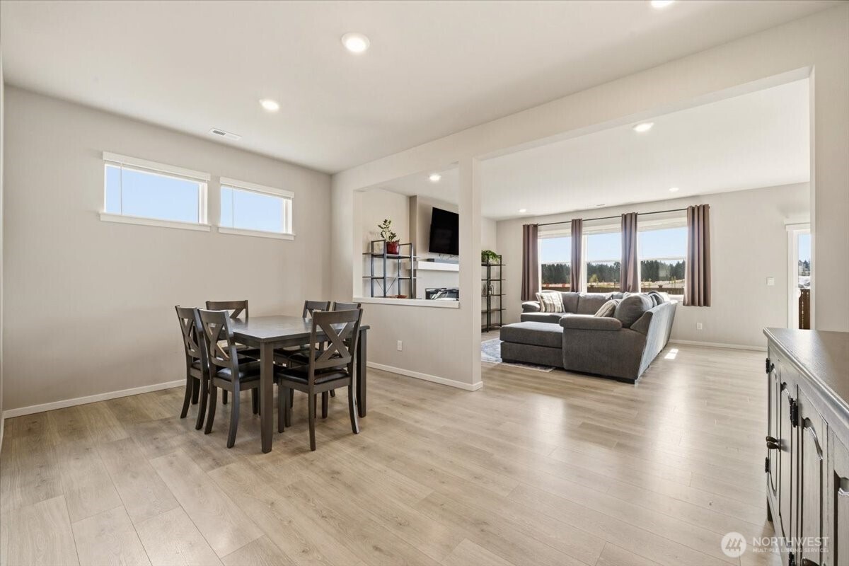 1106 Southwest Pendleton Way Port Orchard, WA 98367 - Photo 5 of 40