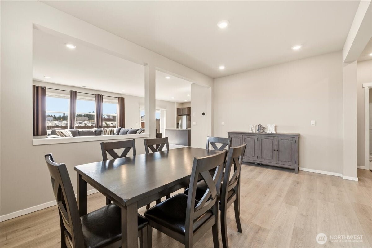 1106 Southwest Pendleton Way Port Orchard, WA 98367 - Photo 6 of 40