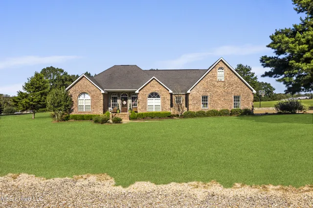 $340,000 | 1011 Rolling Oaks Drive, McComb, MS 39648
