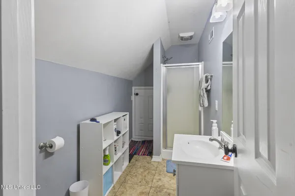 $329,000 | 1011 Rolling Oaks Drive, McComb, MS 39648