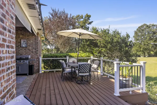 $329,000 | 1011 Rolling Oaks Drive, McComb, MS 39648