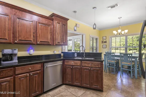 $329,000 | 1011 Rolling Oaks Drive, McComb, MS 39648