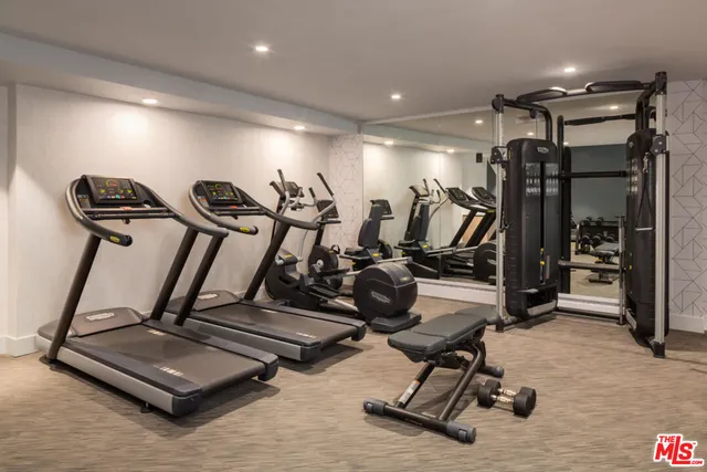 $4,150 | 12431 Rochester Avenue, Unit PH4, Los Angeles, CA 90025