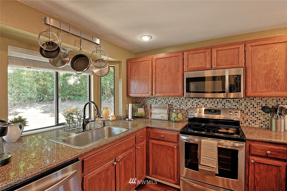 1102 235th Place Southwest Bothell, WA 98021 - Photo 3 of 22