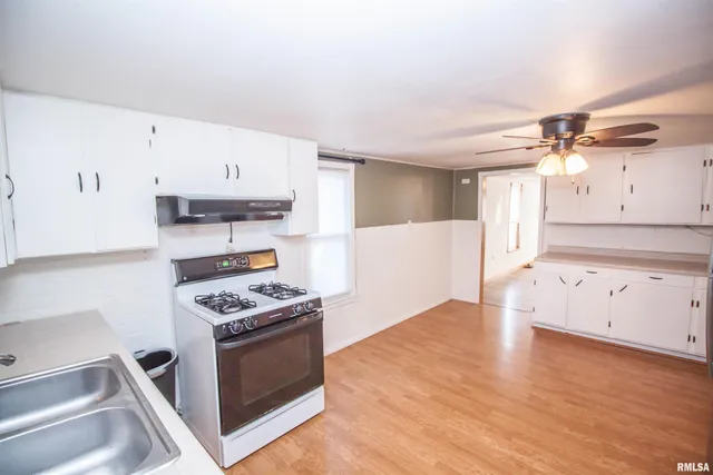 $99,900 | 1479 Knoxville Road, Lynn Center, IL 61262